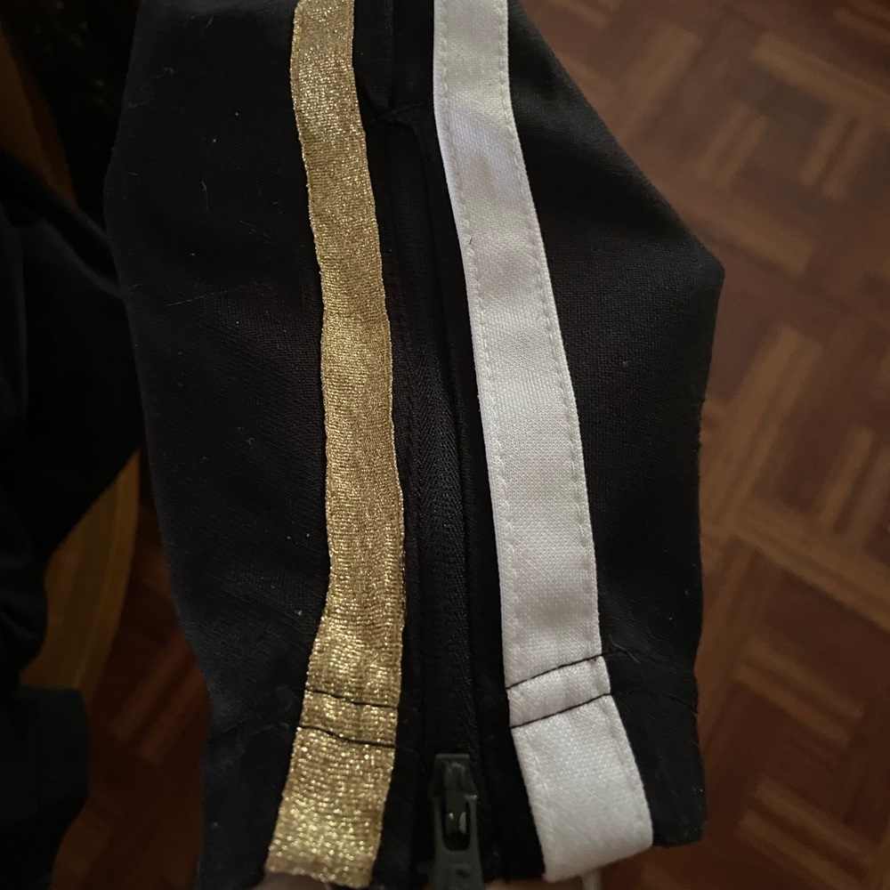 Track suit - Picture 3 of 3
